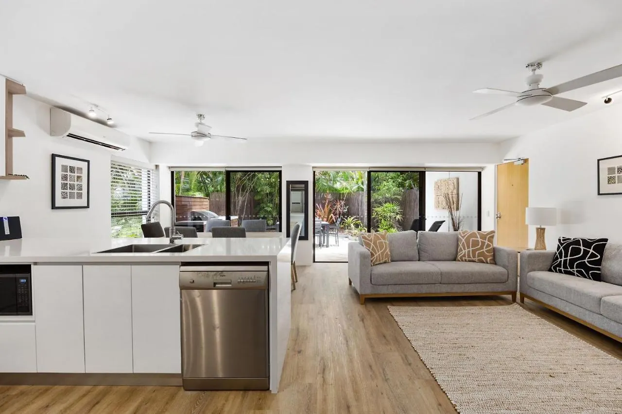 7 28 Viewland Drive Noosa Heads Apartment 0*,  Australia